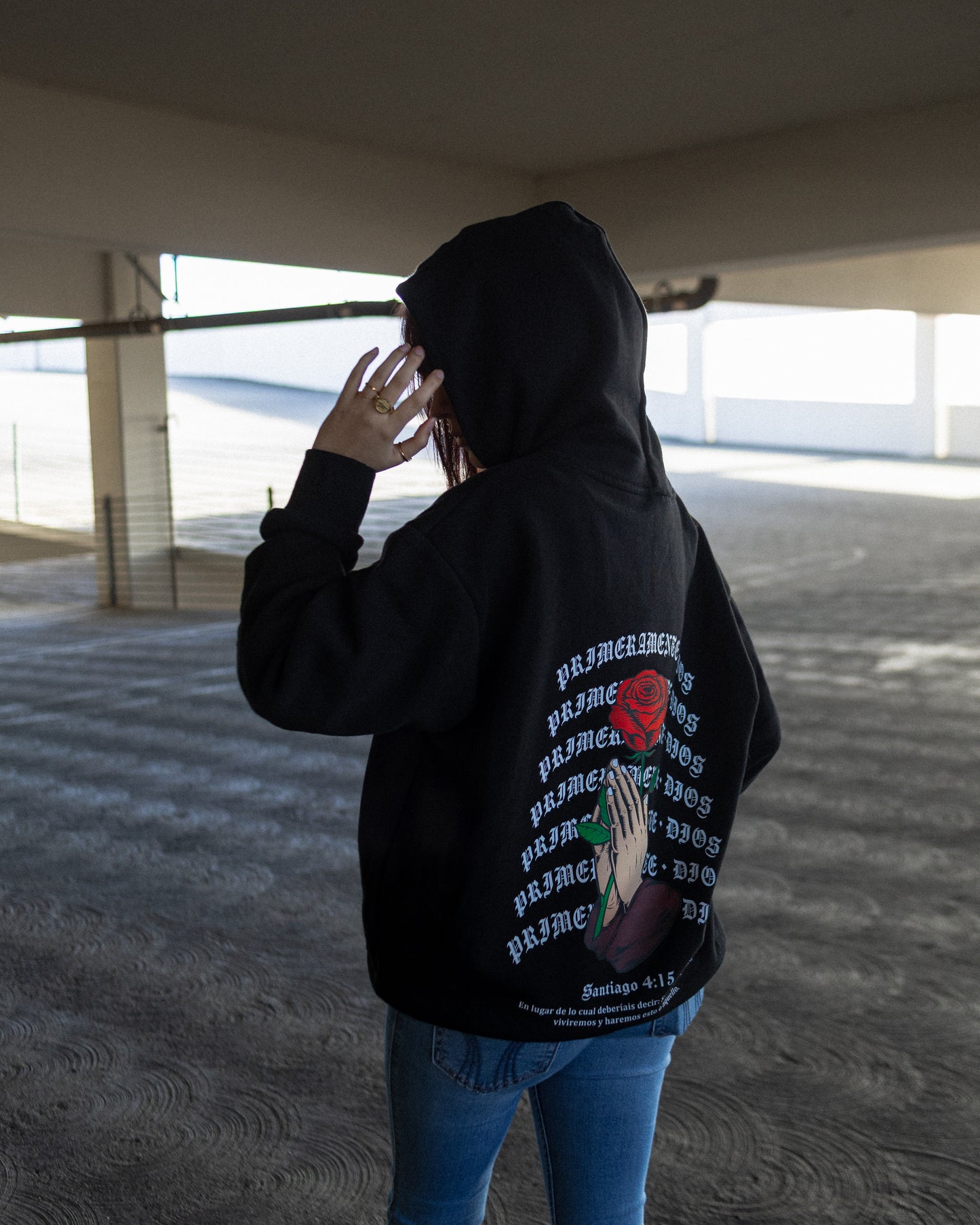 PRIMERAMENTE DIOS PULLOVER HOODED SWEATSHIRT
